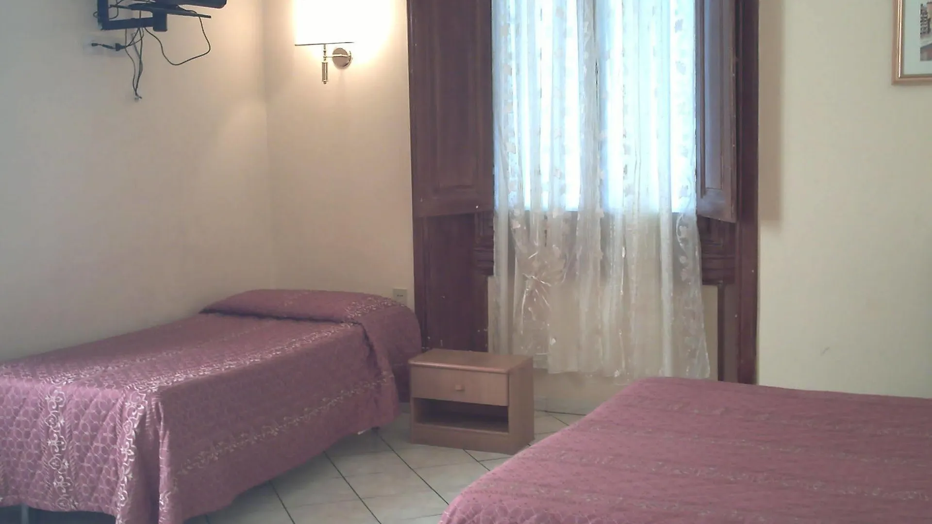 Hotel Bijou Roof Terrace Florence 3*,  Italy