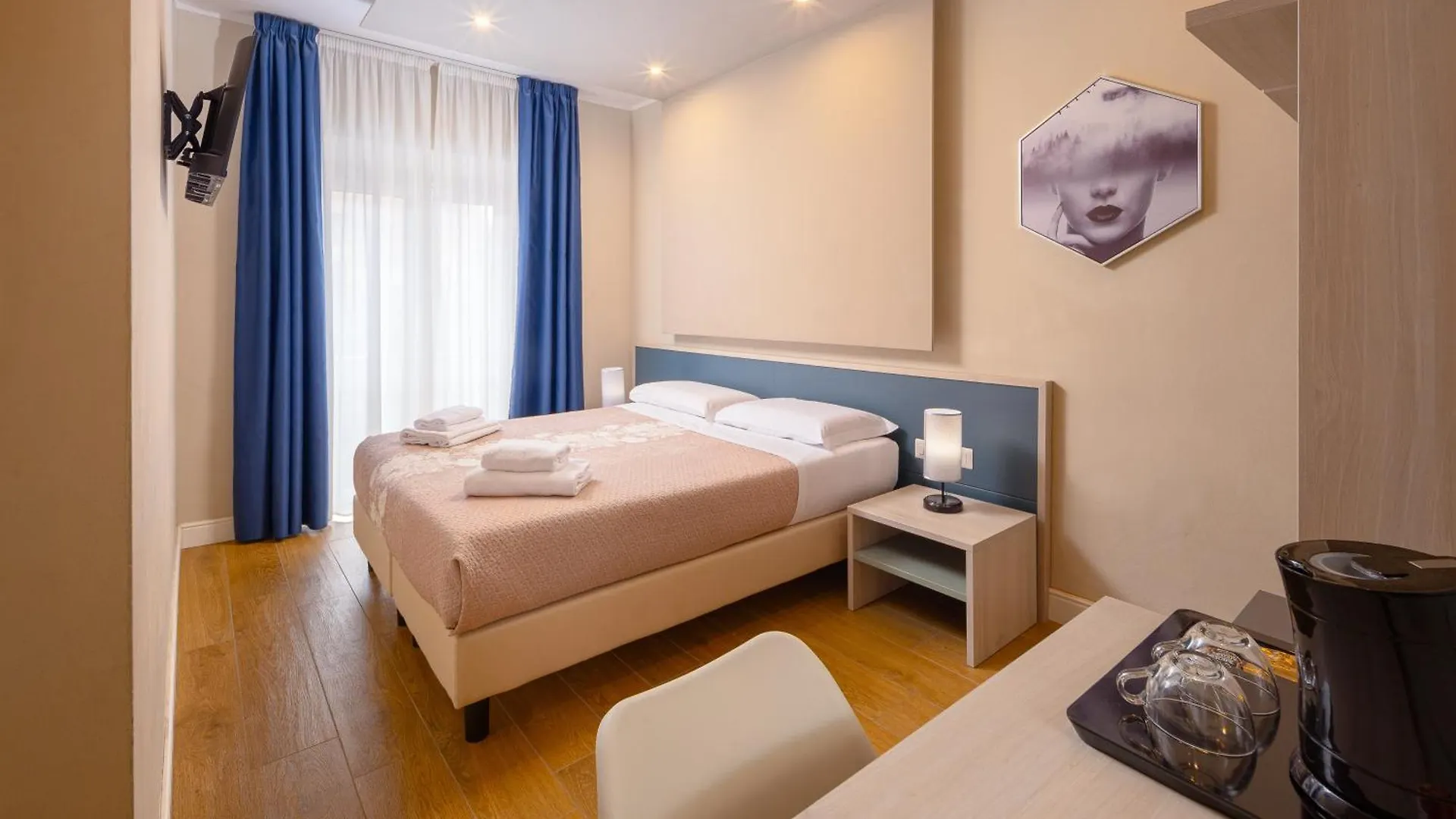 ***  Hotel Bijou Roof Terrace Florence Italy